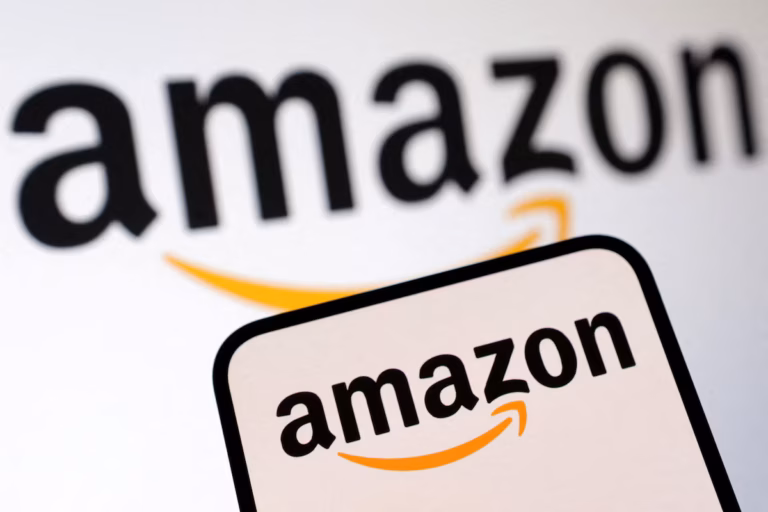 Amazon launches two new portable AI listening devices